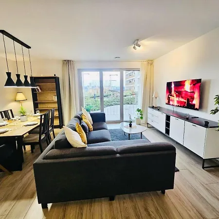 Serene 2 Bedroom Flat With Private Terrace-cd10 Apartment